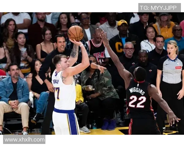 湖人对决热火G3下半场精彩回顾与关键时刻分析